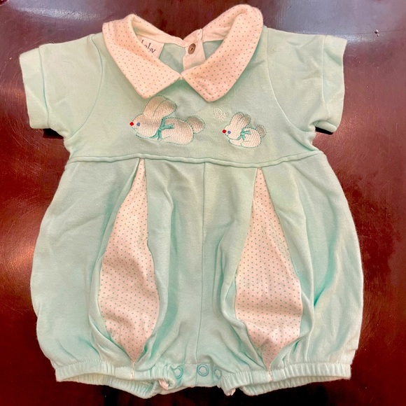 Dior Other - Vintage Baby Dior mint romper with bunny rabbits